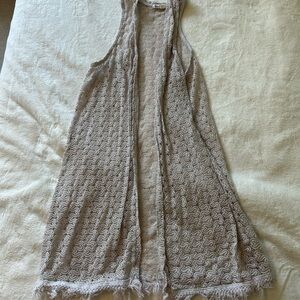 Wildflowers Beige Patterned Sleeveless Top